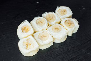 Солодкий з кокосовою стружкою